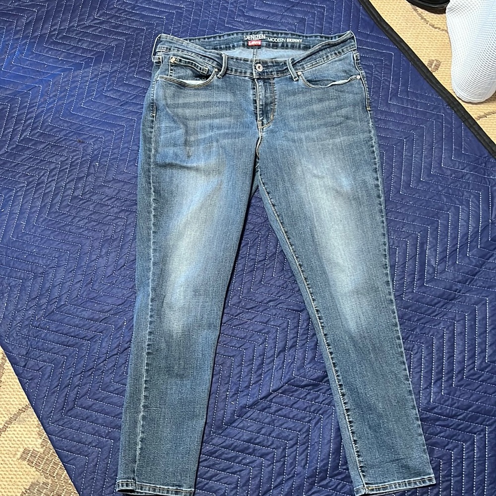 Levi’s Denizen Jeans